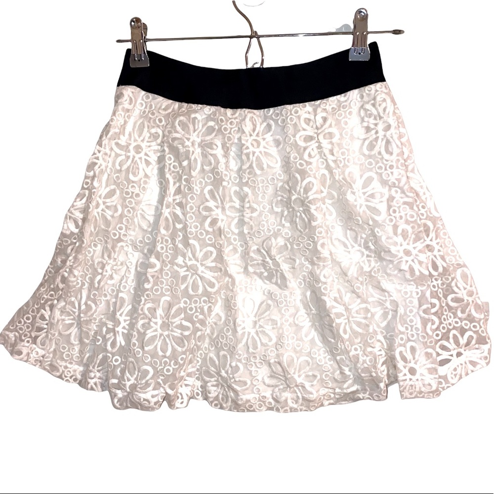 Bebe Lace Flower Skirt Size S